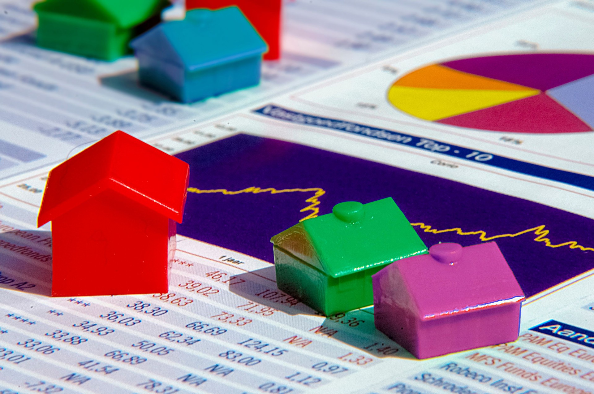 Financial statistics on the housing market for estate agents